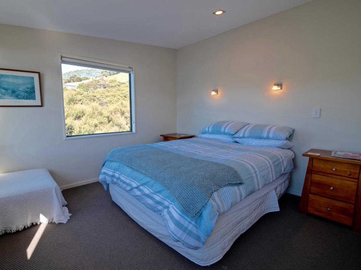 Kotare Point Paradise - Akaroa Holiday Home Екстериор снимка