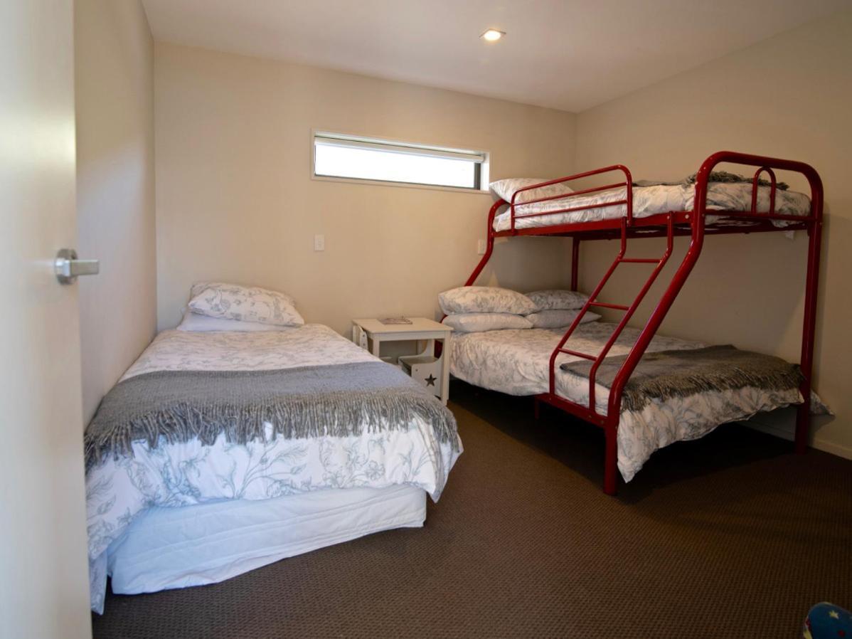 Kotare Point Paradise - Akaroa Holiday Home Екстериор снимка
